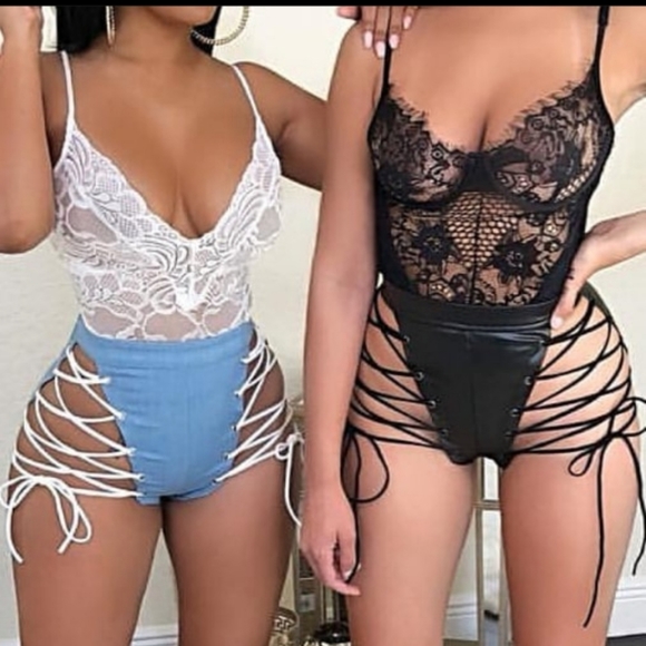 New Shorts Super Sexy (can be M-L adjustable) - Picture 3 of 4